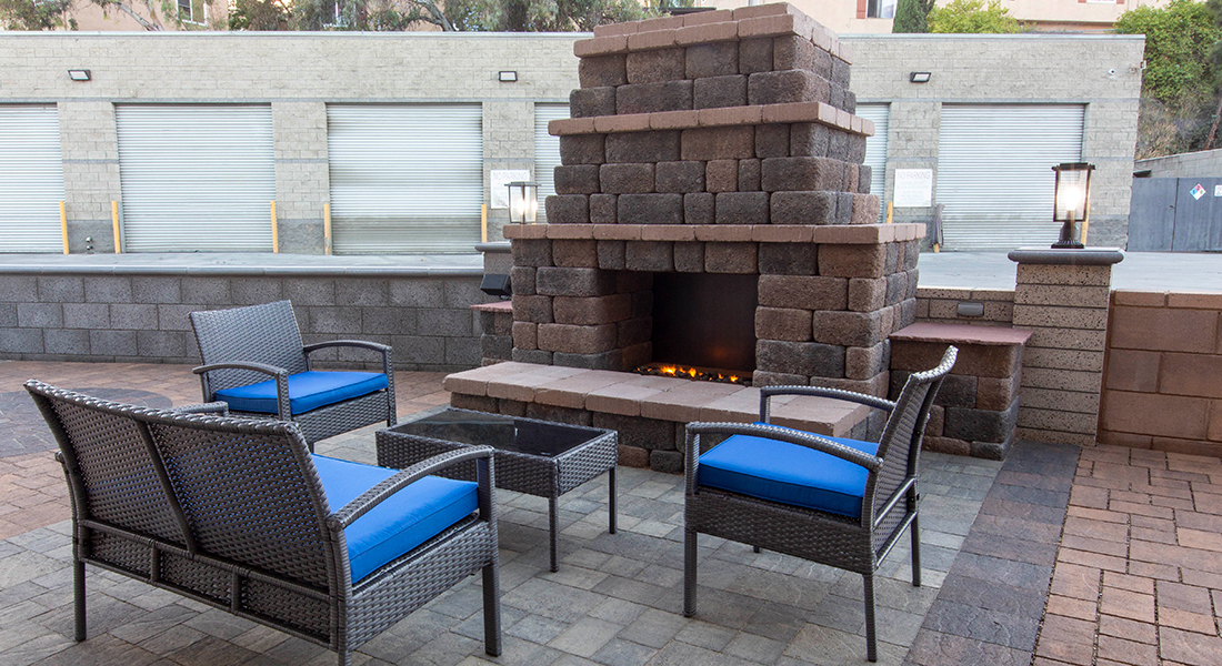 Semplice Outdoor Fireplace Kit - RCP Block & Brick