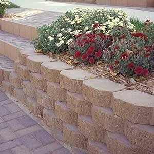 curved cinder block retaining wall